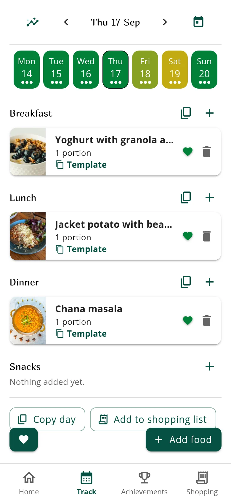Another day of the same week with a heart beside each meal instead, showing its nutrition rating